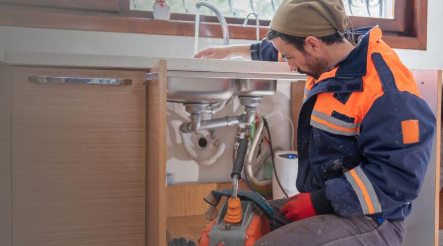 Expert burst pipe repair services in Vida, MT